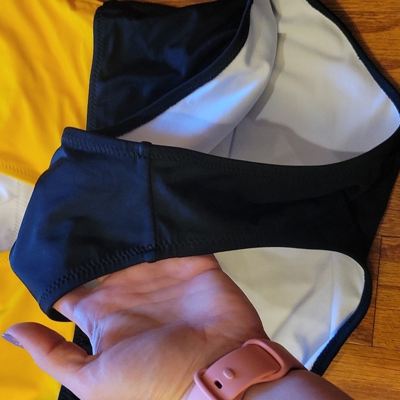 Cupshe One piece swimsuit Size LG - Picture 6 of 8